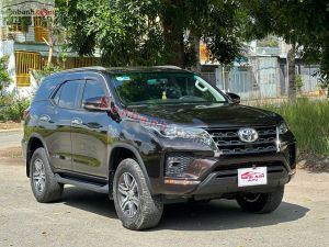 Xe Toyota Fortuner 2.4G 4x2 AT 2020