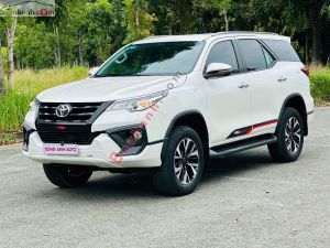 Xe Toyota Fortuner 2.7V 4x2 AT TRD 2019