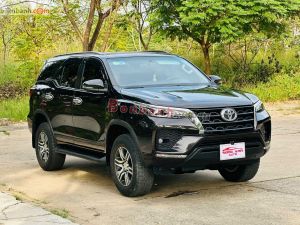 Xe Toyota Fortuner 2.4G 4x2 AT 2020