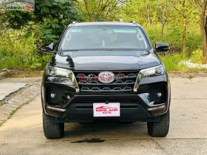 Xe Toyota Fortuner 2.4G 4x2 AT 2020