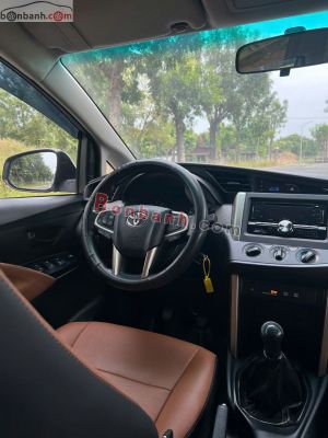 Xe Toyota Innova 2.0E 2017