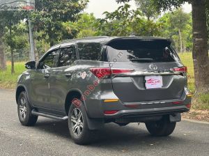 Xe Toyota Fortuner 2.7V 4x2 AT 2016