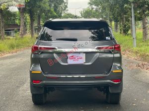 Xe Toyota Fortuner 2.7V 4x2 AT 2016