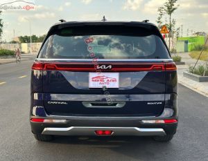 Xe Kia Carnival Signature 2.2D 2024