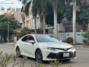 Xe Toyota Camry 2.0Q 2022