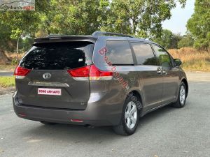 Xe Toyota Sienna LE 3.5 2010