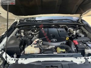 Xe Toyota Fortuner 2.4G 4x2 AT 2020