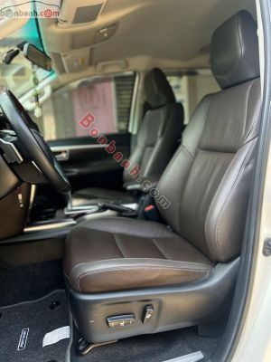 Xe Toyota Fortuner 2.4G 4x2 AT 2020