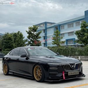 Xe VinFast Lux A 2.0 Premium 2.0 AT 2021