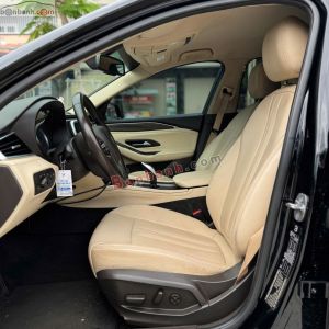 Xe VinFast Lux A 2.0 Premium 2.0 AT 2021