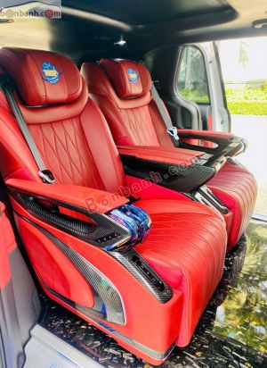 Xe Kia Carnival Signature 2.2D 2024