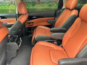 Xe Kia Carnival Signature 2.2D 2023