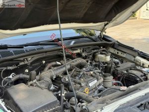 Xe Toyota Fortuner 2.7V 4x2 AT 2020