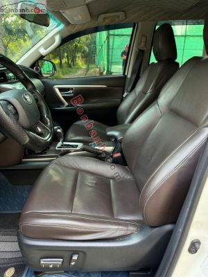 Xe Toyota Fortuner 2.7V 4x2 AT 2020