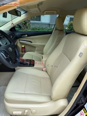 Xe Toyota Camry 2.0E 2017