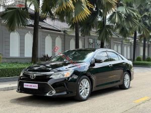 Xe Toyota Camry 2.0E 2017