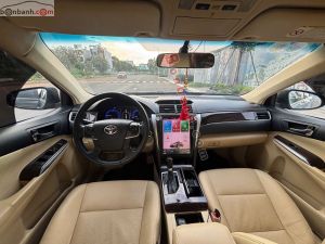 Xe Toyota Camry 2.0E 2017