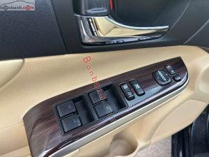 Xe Toyota Camry 2.0E 2017
