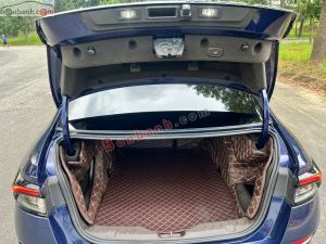 Xe VinFast Lux A 2.0 Plus 2.0 AT 2020