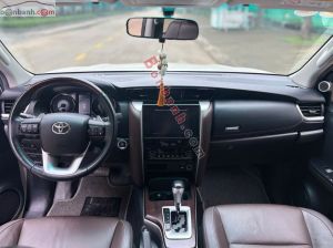 Xe Toyota Fortuner 2.7V 4x2 AT TRD 2019