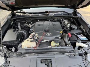 Xe Toyota Hilux 2.8L 4x4 AT 2020