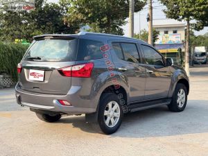 Xe Isuzu MU-X 3.0 4X2 AT 2017