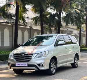 Xe Toyota Innova 2.0V 2015