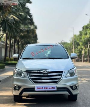 Xe Toyota Innova 2.0V 2015