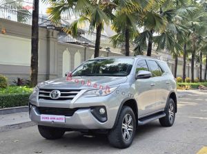 Xe Toyota Fortuner 2.4G 4x2 MT 2019