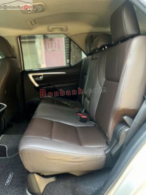 Xe Toyota Fortuner 2.4G 4x2 AT 2020