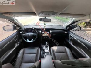 Xe Toyota Fortuner 2.4G 4x2 AT 2020