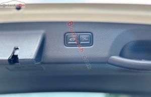 Xe Kia Carnival Signature 2.2D 2023