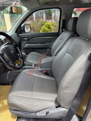 Xe Ford Everest 2.5L 4x2 AT 2014