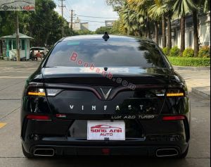 Xe VinFast Lux A 2.0 Tiêu chuẩn 2022