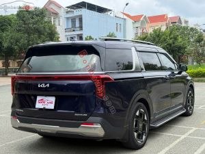 Xe Kia Carnival Signature 2.2D 2024