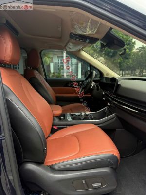 Xe Kia Carnival Signature 2.2D 2024