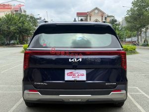 Xe Kia Carnival Signature 2.2D 2024