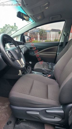 Xe Toyota Innova E 2.0 MT 2021